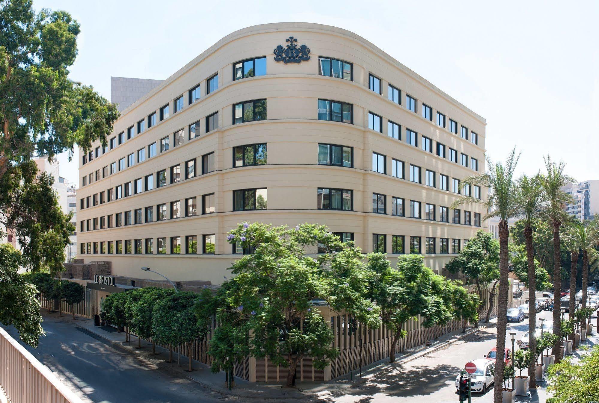 Le Bristol Hotel Beirut Exteriör bild