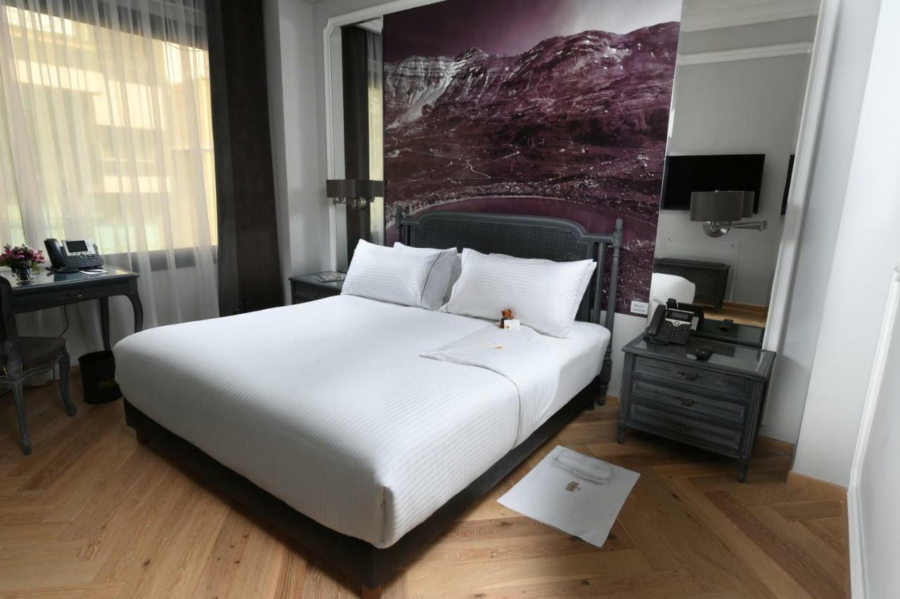 Le Bristol Hotel Beirut Exteriör bild