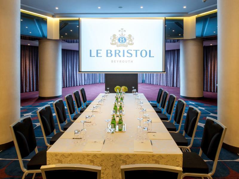Le Bristol Hotel Beirut Exteriör bild